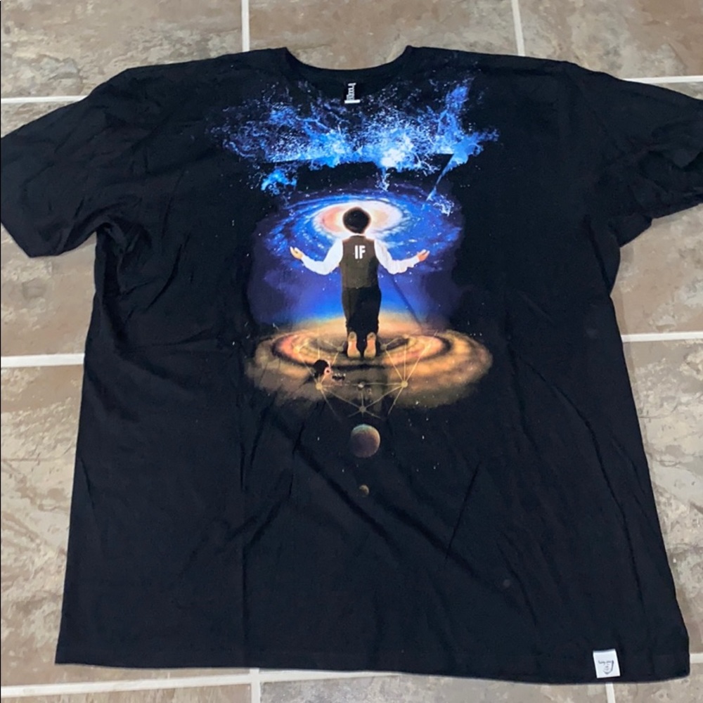 Imaginary foundation t shirt XL